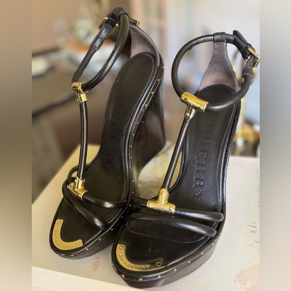 Burberry Chocolate Brown Leather Wedge Sandals Women’s Size 9 US / 39 EU